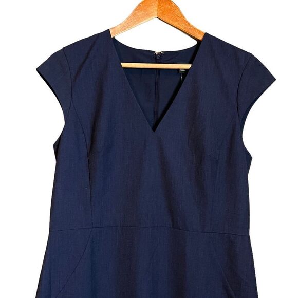 NWT! Ann Taylor factory navy short sleeve dress - Picture 2 of 10